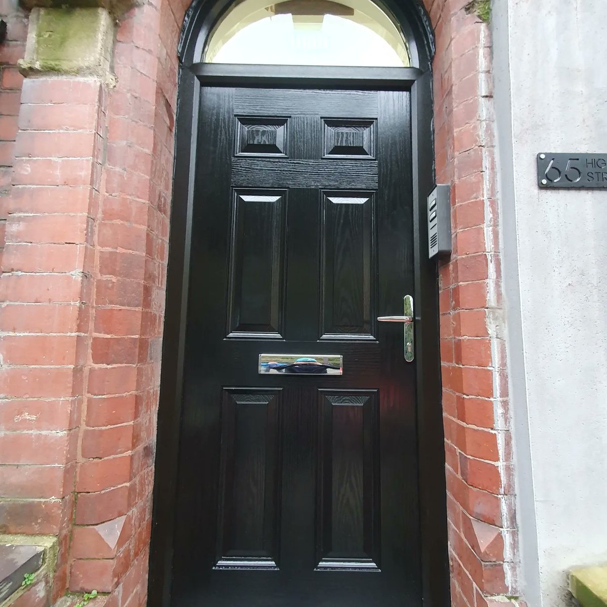 Altra Glass (@altraglass) on Twitter photo Before and After. Installing Composite Door <a href="/DistinctionDrs/">DISTINCTION DOORS</a> what a big transformation 😍 #Composite #Doors #NorthWales🏴 Before and After. Installing Composite Door <a href="/DistinctionDrs/">DISTINCTION DOORS</a> what a big transformation 😍 #Composite #Doors #NorthWales🏴