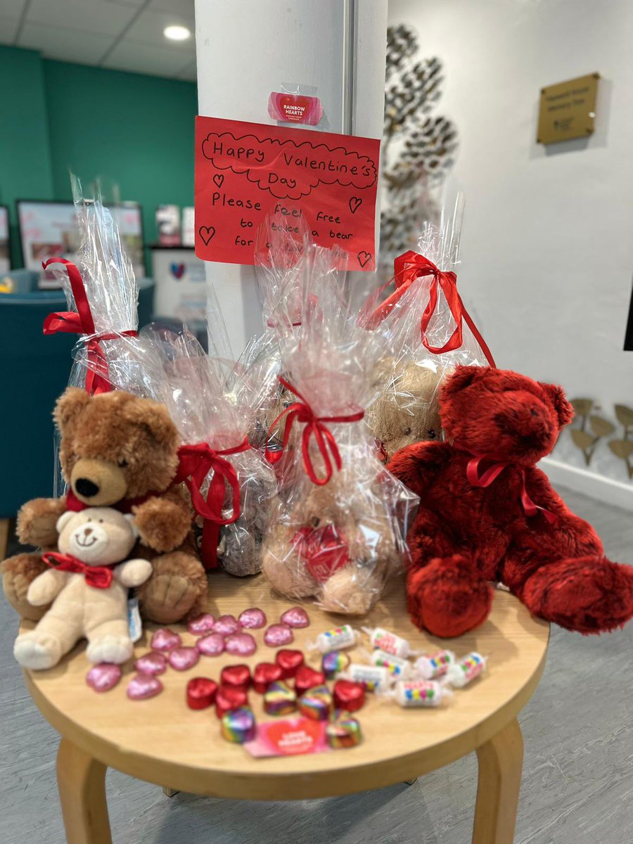 Chlo🦋 (@chlo_wieckowska) on Twitter photo HaywardHouseNUH ❤️ sharing the love ❤️ on valentines 💌 for our patients and families - empty table by 14:00!! <a href="/debbie_raffle/">Debbie Clay</a> <a href="/SarahFreer2/">Sarah Radcliffe</a> <a href="/rose_turner26/">Rose Turner</a> <a href="/NUHNursing/">NUH Nursing</a> <a href="/TeamCAS3/">#TeamCAS</a> <a href="/LHayesMatron/">Lisa.Hayes</a> HaywardHouseNUH ❤️ sharing the love ❤️ on valentines 💌 for our patients and families - empty table by 14:00!! <a href="/debbie_raffle/">Debbie Clay</a> <a href="/SarahFreer2/">Sarah Radcliffe</a> <a href="/rose_turner26/">Rose Turner</a> <a href="/NUHNursing/">NUH Nursing</a> <a href="/TeamCAS3/">#TeamCAS</a> <a href="/LHayesMatron/">Lisa.Hayes</a>