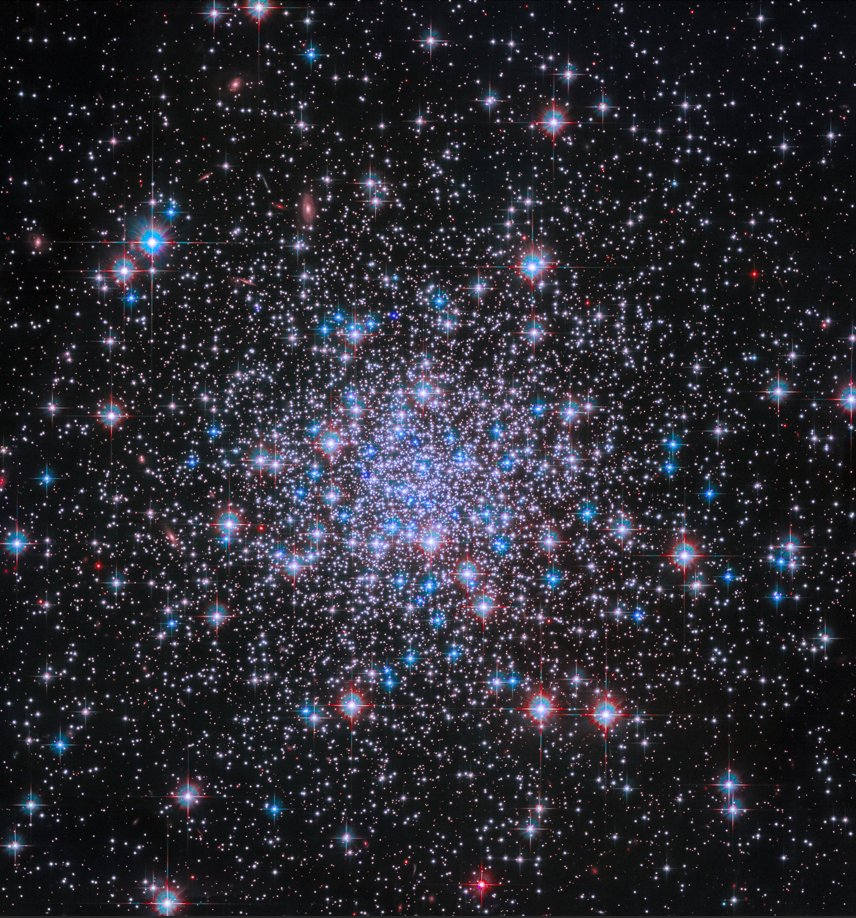 Happy #ValentinesDay from Hubble! 💘

To show our love, here's a new image of the globular cluster NGC 2298. These stars are attracted to each other... gravitationally, that is.

Read more: go.nasa.gov/3uydKKD