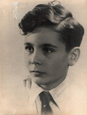 14 February 1931 | German Jewish boy, Manfred Georg Broder, was born in Leipzig.

He was transferred from #Westerbork to #Theresienstadt ghetto in February 1944, from where on 4 October 1944 he was deported to #Auschwitz. He was murdered in a gas chamber after arrival selection.