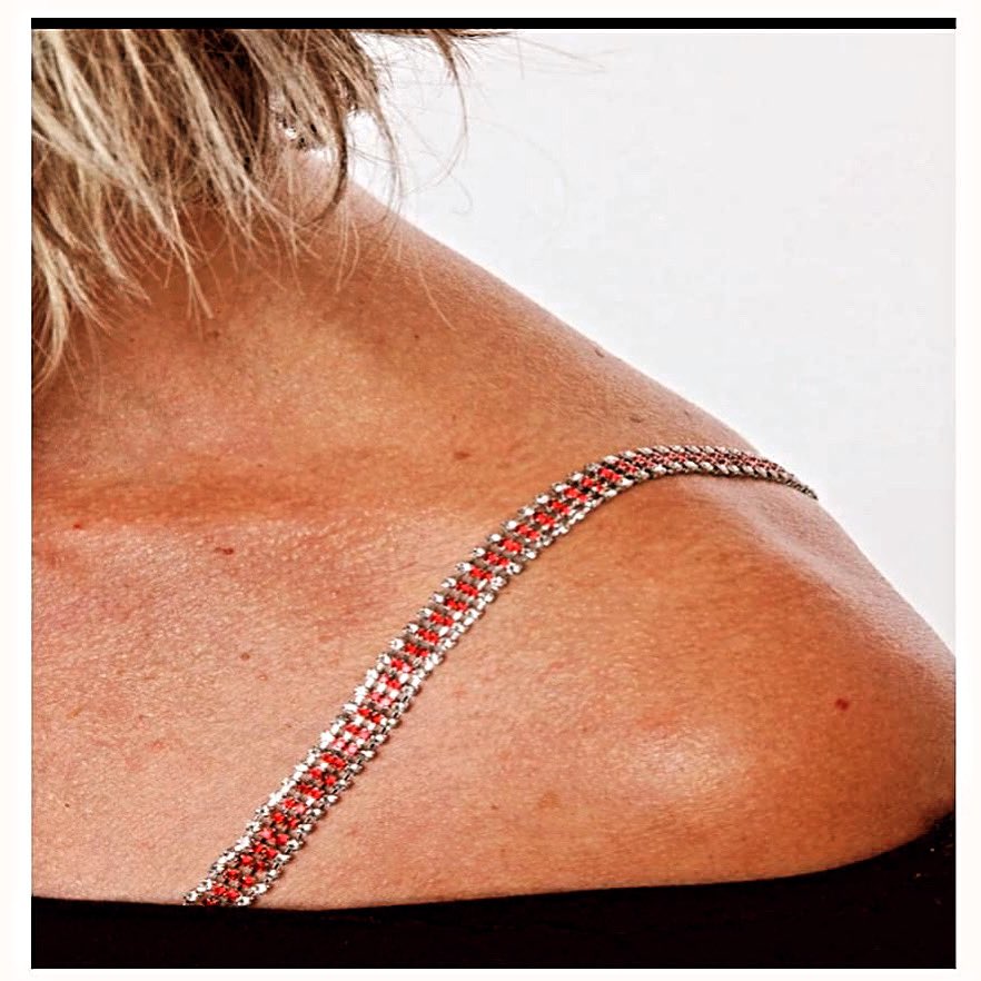 Secret Fashion Fixes on X: Strappy's - Red & Crystal Decorative Bra Straps  😍 Strappys are Interchangeable bra straps - A classy solution for  unsightly or clear bra straps - just attach