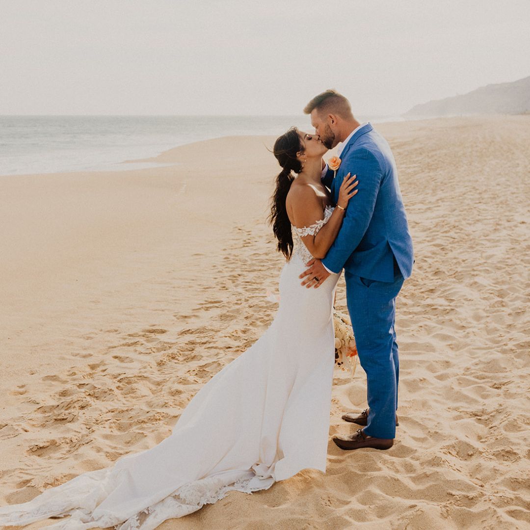 DestinationWeddings tweet media