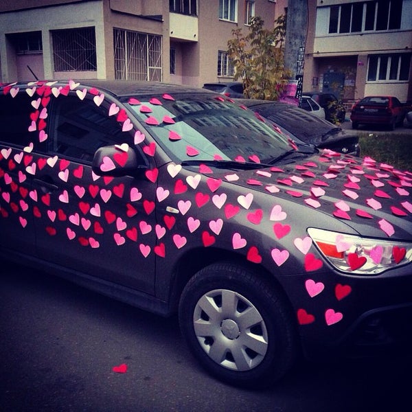 -No te hubieras molestado