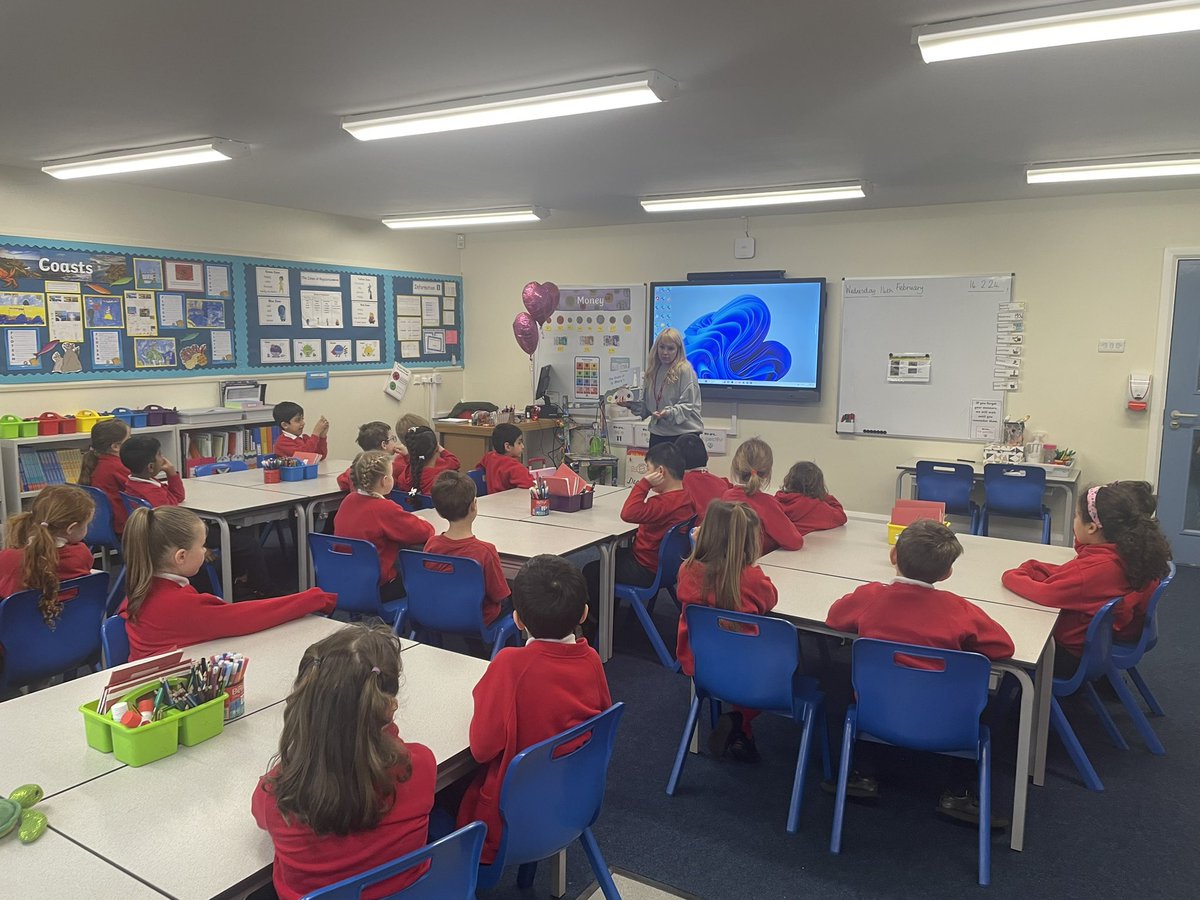 ArchibaldFirst's tweet photo. Thank you to local author @LucyWraight who came to visit Year 2 today and read her beautifully illustrated story ‘The Seals of St Mary’s’ which is set in Whitley Bay ! #AFSLiteracy #AFSHumanities #AFSEcoschools https://t.co/lqYbzZ2lmm