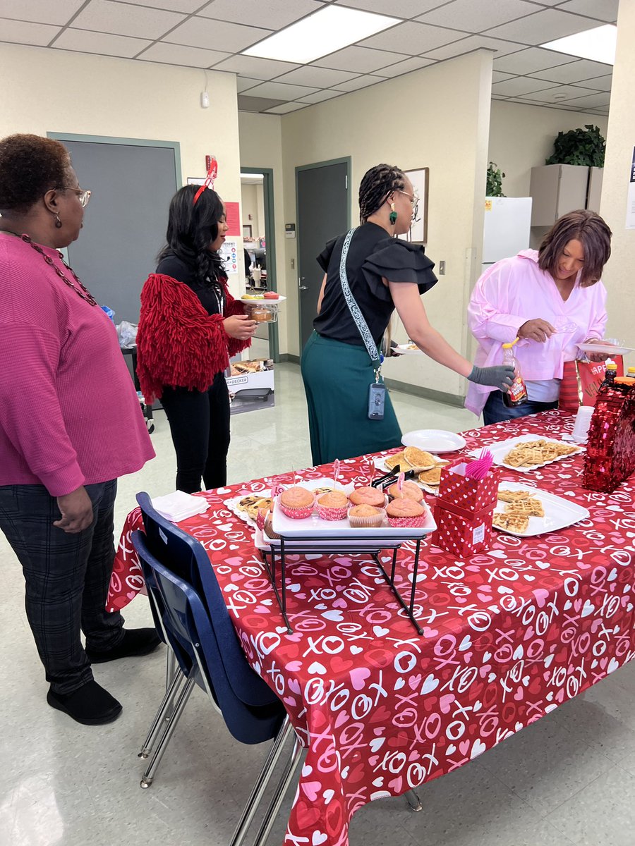Jacquiekortz (@jacquiekortz) on Twitter photo Very nice breakfast <a href="/Vines_AISD/">Vines Primary</a> showing love to all staff! Happy Valentine Day ❤️🎉🥳thank you Dr Gonzalez <a href="/BrandyGonzale/">Dr. Brandy S. González</a> <a href="/AldineHeadStart/">Aldine Head Start</a> <a href="/Primary_AISD/">Aldine ISD Early Learning</a> <a href="/RayMondragon/">Ray A. Mondragon</a> <a href="/ShanteDavis4466/">T. Shante Davis</a> Very nice breakfast <a href="/Vines_AISD/">Vines Primary</a> showing love to all staff! Happy Valentine Day ❤️🎉🥳thank you Dr Gonzalez <a href="/BrandyGonzale/">Dr. Brandy S. González</a> <a href="/AldineHeadStart/">Aldine Head Start</a> <a href="/Primary_AISD/">Aldine ISD Early Learning</a> <a href="/RayMondragon/">Ray A. Mondragon</a> <a href="/ShanteDavis4466/">T. Shante Davis</a>