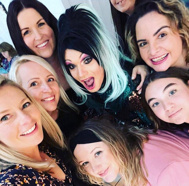 empresskatt's tweet photo. Love a great hen party. Ive been so lucky to have been involved in these special days through the years. Private parties are such great fun. It always surprises me how dirty the aunties are. #hen #henparty #henpartyideas #ukbride #bride #bridesmaids https://t.co/sMe6NWq0mh