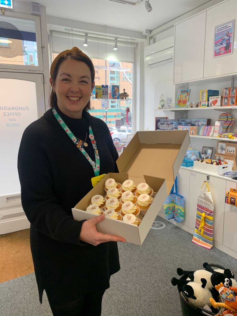 thegrandappeal's tweet photo. Happy Valentine’s Day! 🥰

Today, we’re sharing the love by gifting these tasty cupcakes to hardworking staff in #Bristol Children’s Hospital. 💙 We’ve also funded adorable cards for patients to give to their parents. 

How are you spending #ValentinesDay? https://t.co/LJgoL4kubN