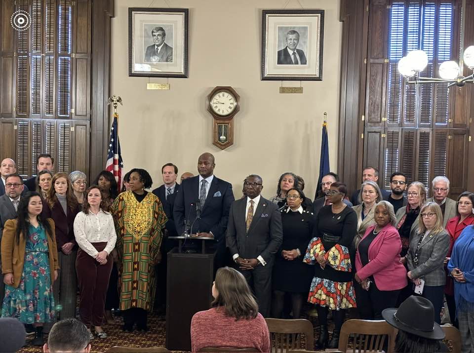 Today the @mi_lbc & @SpeakerJoeTate held a press conference to denounce the racist & hate centered comments from one of our Republican colleagues last week. Collectively today our @MIHouseDems & @MISenDems colleagues stood in solidarity against those hateful and racist comments.