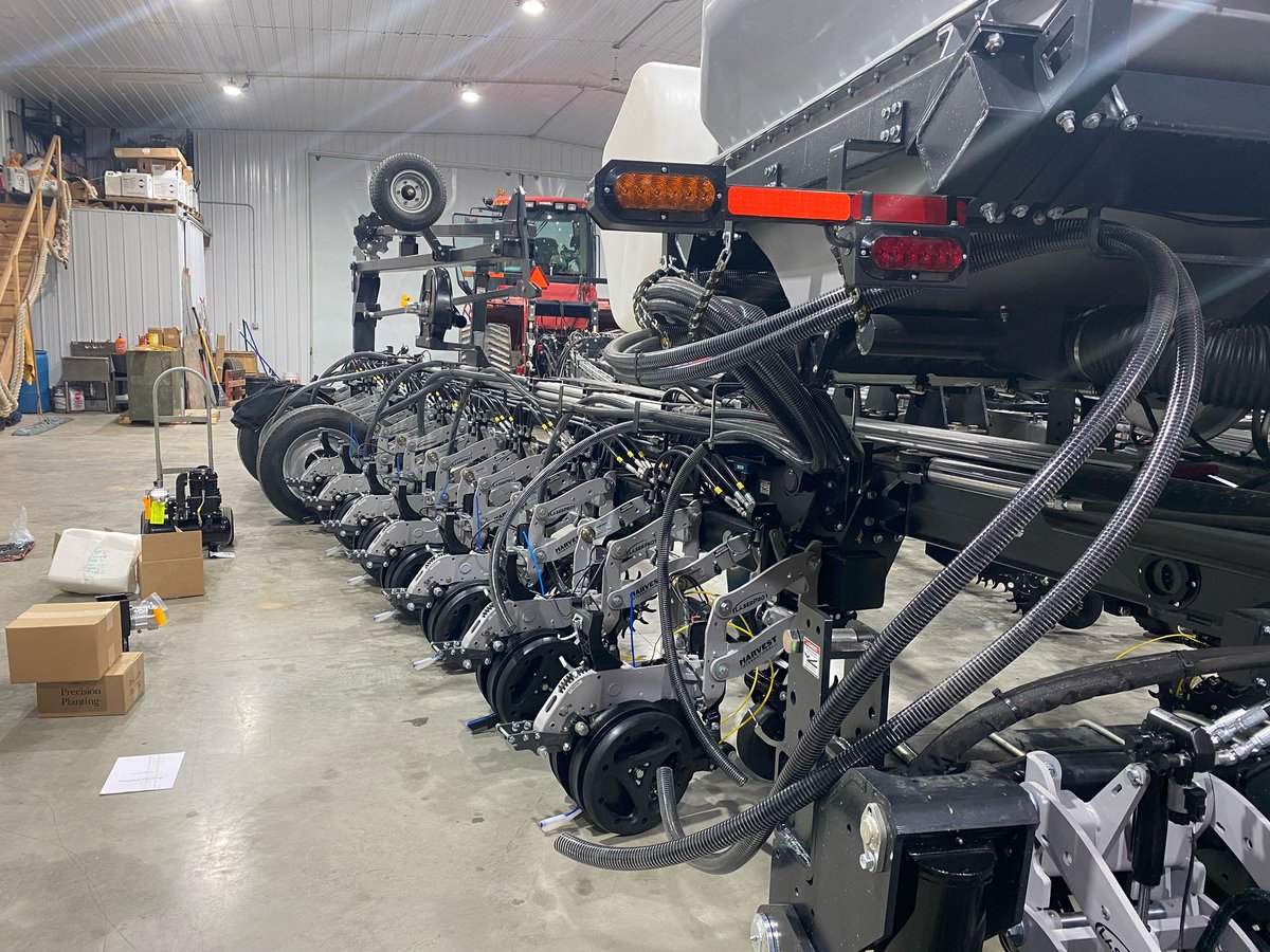 Spring is around the corner.  Check out this #Harvest International planter build that is happening equipped with <a href="/PrecisionPlant/">Precision Planting</a> #vDrive, #DeltaForce, #REVEAL, #CONCEAL, #FURROWFORCE, Dual Liquid with AgXcel Fertilizer App. Solutions pumps and Dual #EMHD row-by-row control.
