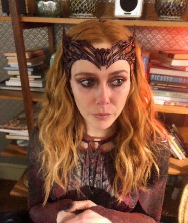 SCARLETHEXES_'s tweet image. your honor , she's literally just a girl .