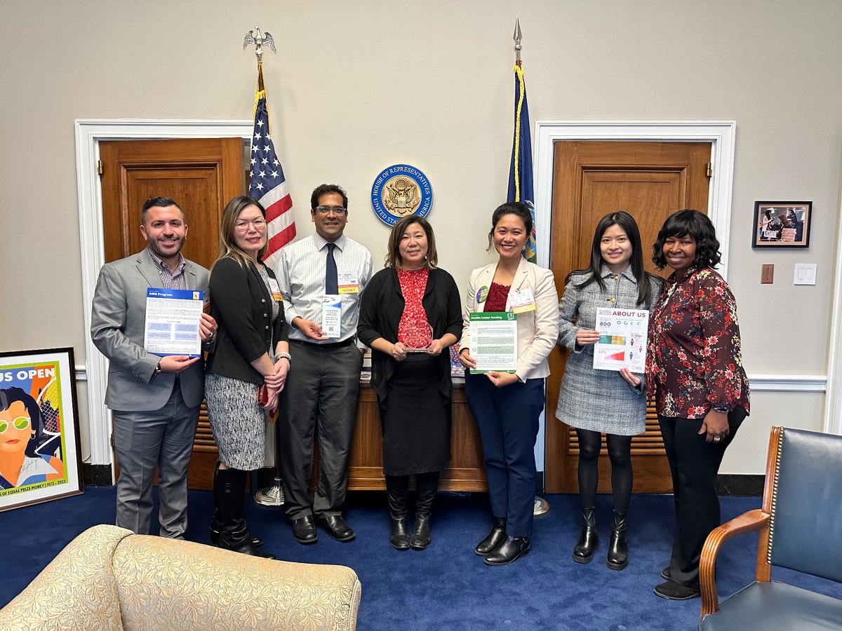 Advocacy in action! <a href="/RepGraceMeng/">Grace Meng</a> meeting with <a href="/apichachc/">Apicha Community Health Center</a> and <a href="/CBWCHC/">CBWCHC</a> to discuss the importance of health centers in NY06 and receive an award for her longtime support! Thank you <a href="/RepGraceMeng/">Grace Meng</a>! #ValueCHCs