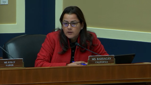 Thank you, @RepBarragan, for supporting America’s unpaid caregivers and for sharing your personal caregiving experience. We greatly appreciate your strong leadership on issues impacting the community and thank you for cosponsoring the #NAPAAct and #AlzCareAct.