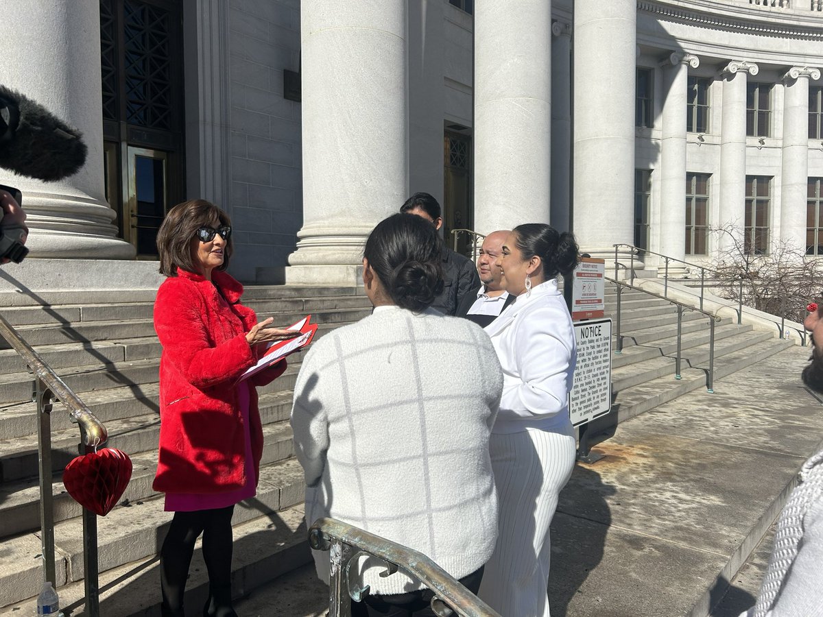 #Denver7 legend and Denver TV icon @annetrujillo7 in a new role as wedding officiant (!) marrying couples on Valentine’s Day on the steps of the City & County Building @DenverChannel