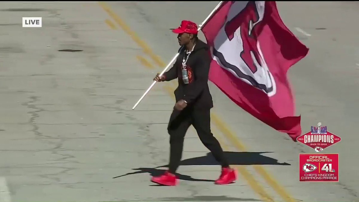 An incredible moment for Mecole Hardman! #ChiefsKingdom