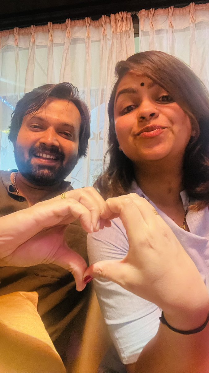 It’s celebration time, as we happily complete a decade of love🫶🏼😍🫡 

Happy Valentine’s Day my hero <a href="/Mr_NihalR/">Nihal</a> 😍🫰🏻

#nihalr #rishikasharma #niharish #valentineday