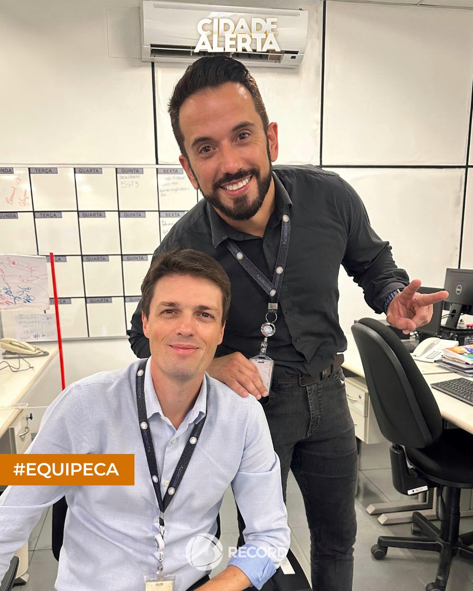 cidadealerta's tweet photo. Bernardo Armani e @DionisioFreitas passando aqui para lembrar que hoje tem #CidadeAlerta! A partir das 16h30, estaremos na tela da @recordtvoficial! 🤩 #EquipeCA https://t.co/Ja6lv288Jc