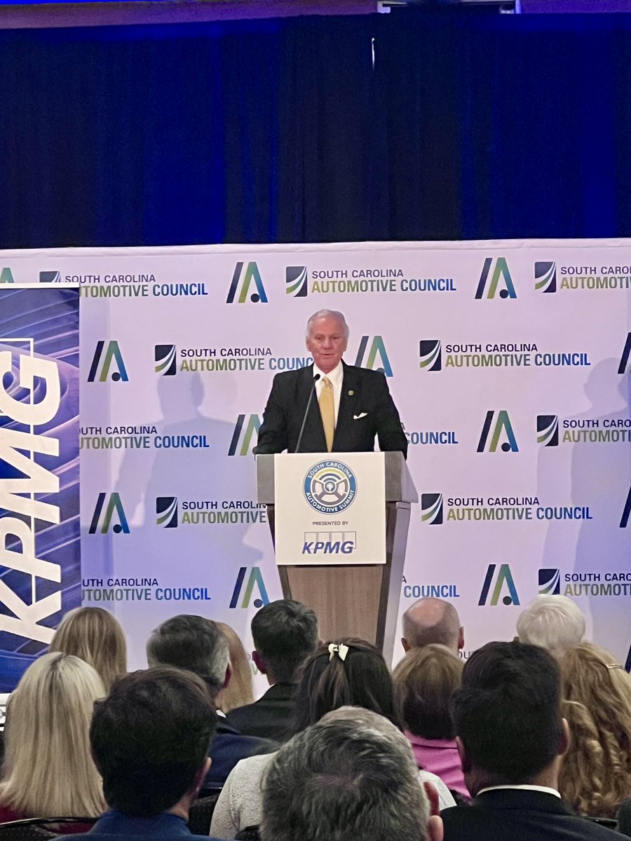 SCManufacturers's tweet photo. Governor @henrymcmaster is a champion for the manufacturing industry. It’s an honor to have him join us at the SC Automotive Summit!  #SCAutoSum24 https://t.co/oUdm8h3bHC