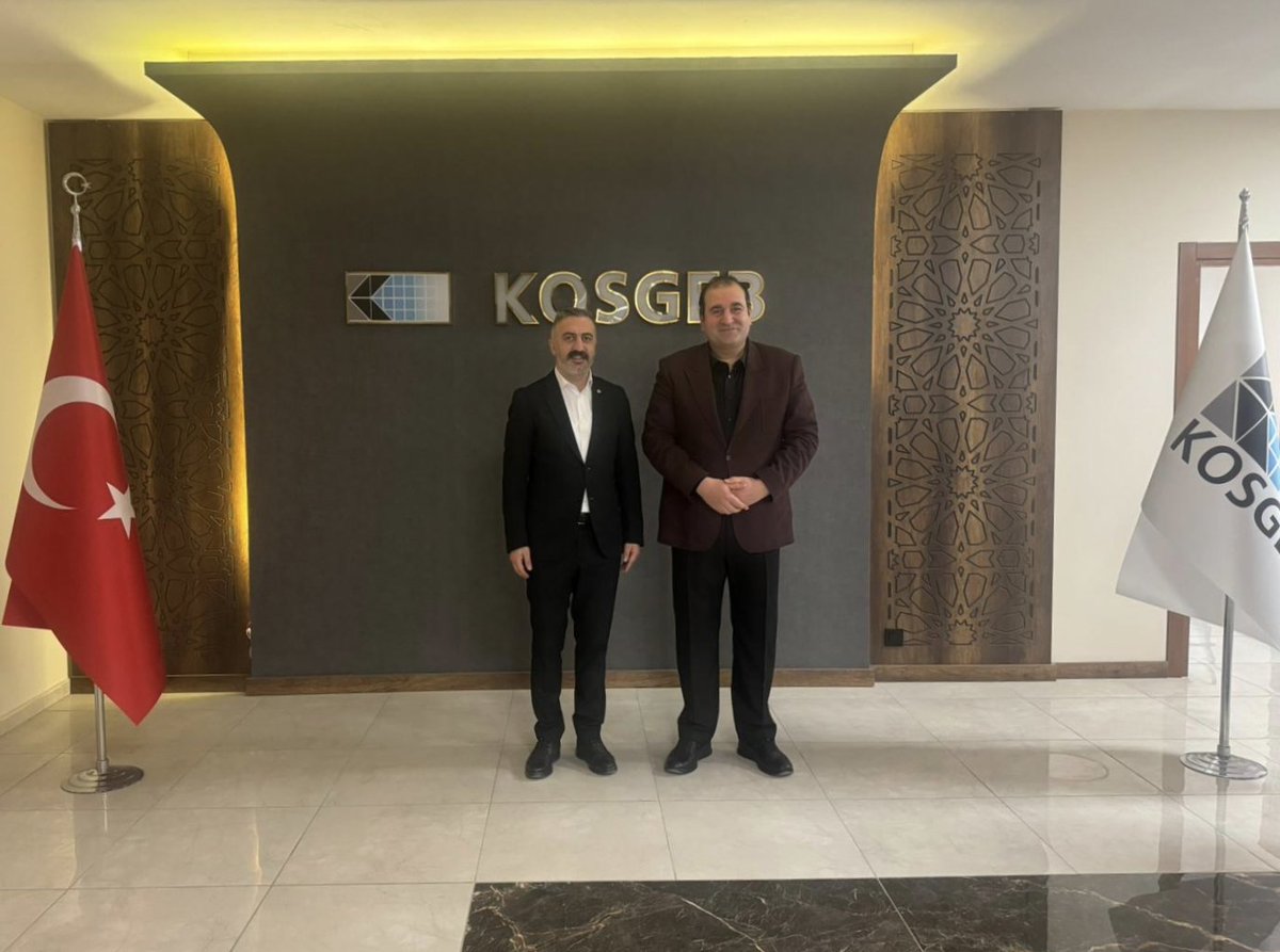 TOBB Van Genç Girişimciler Kurulu Başkanı Sn. Ümit Can SARI ve Yönetim Kurulu Üyelerini Müdürlüğümüzde Misafir Ettik. 
İlimizdeki Girişimcilerin Desteklenmesi, Genç Girişimci Sayısının Artırılması ve İşbirliği Yapabileceğimiz Konulara İlişkin İstişarelerde Bulunduk.
Kıymetli