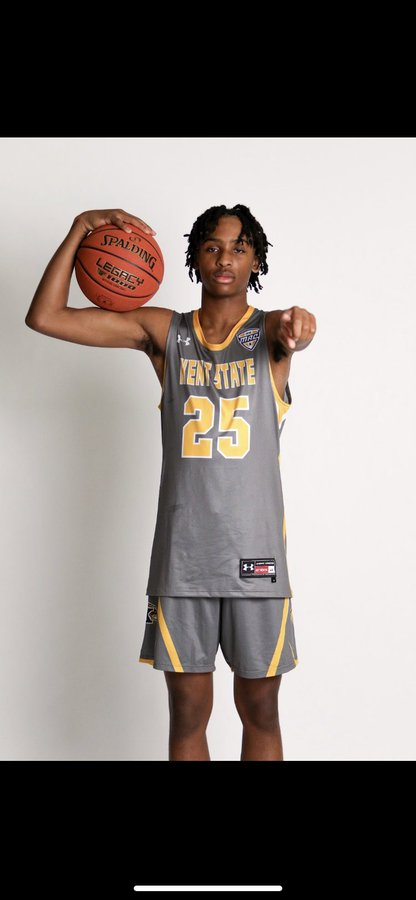 6'5 guard/wing '25 Cedric Horton out of Richmond HS (IN) tells me that the following programs are involved in his recruitment: Kent St Miami (OH) EIU Omaha Indiana St Cleveland St WSU Northwestern ND Ball St Valpo Le Moyne South Dakota Belmont UIC Liberty Mercer Illinois St