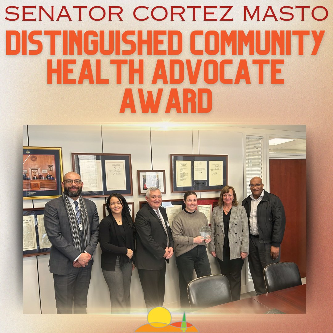 It’s an honor to present <a href="/SenCortezMasto/">Senator Cortez Masto</a> with The Distinguished Community Health Advocate award for continually supporting Community Health Centers and recognizing the #valueCHCs bring to all Nevadans! Award accepted by her excellent staffer Anna! #PIForum24