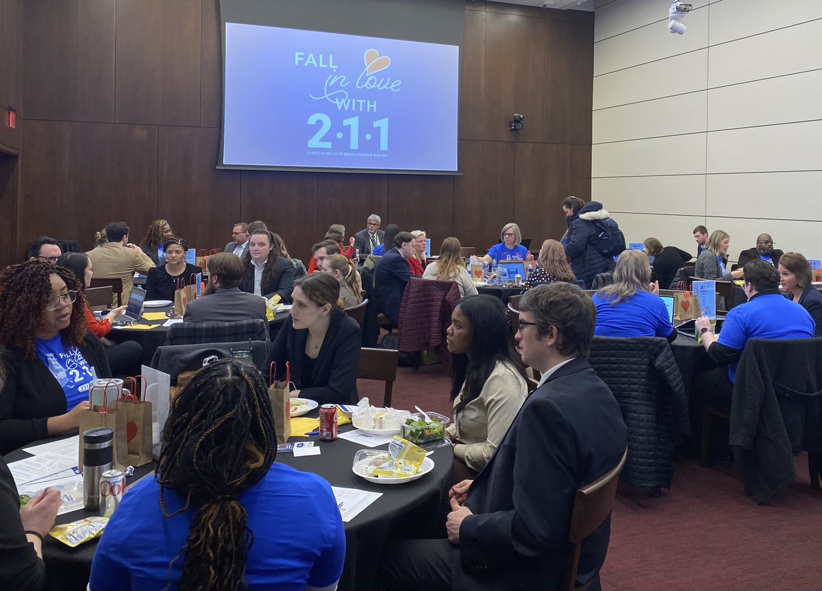 UnitedWaySEM's tweet image. #Team211 from United Way’s across Michigan (@miunitedways) are talking to our legislators about the importance of our 2-1-1  helpline across our communities! 👏#LoveMi211 ❤️🧡💙