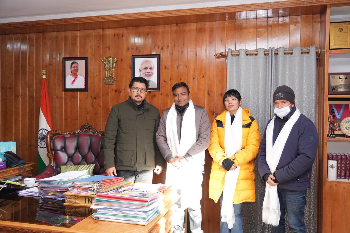 CEC <a href="/tashi_gyalson/">Tashi Gyalson</a> received 15 laptops sponsored by <a href="/ICICIBank/">ICICI Bank</a>, to be distributed among underprivileged children in far-off regions including Singay Lalok.

H’CEC expressed gratitude to #ICICIBank for facilitating the access to digital learning resources for these youths.