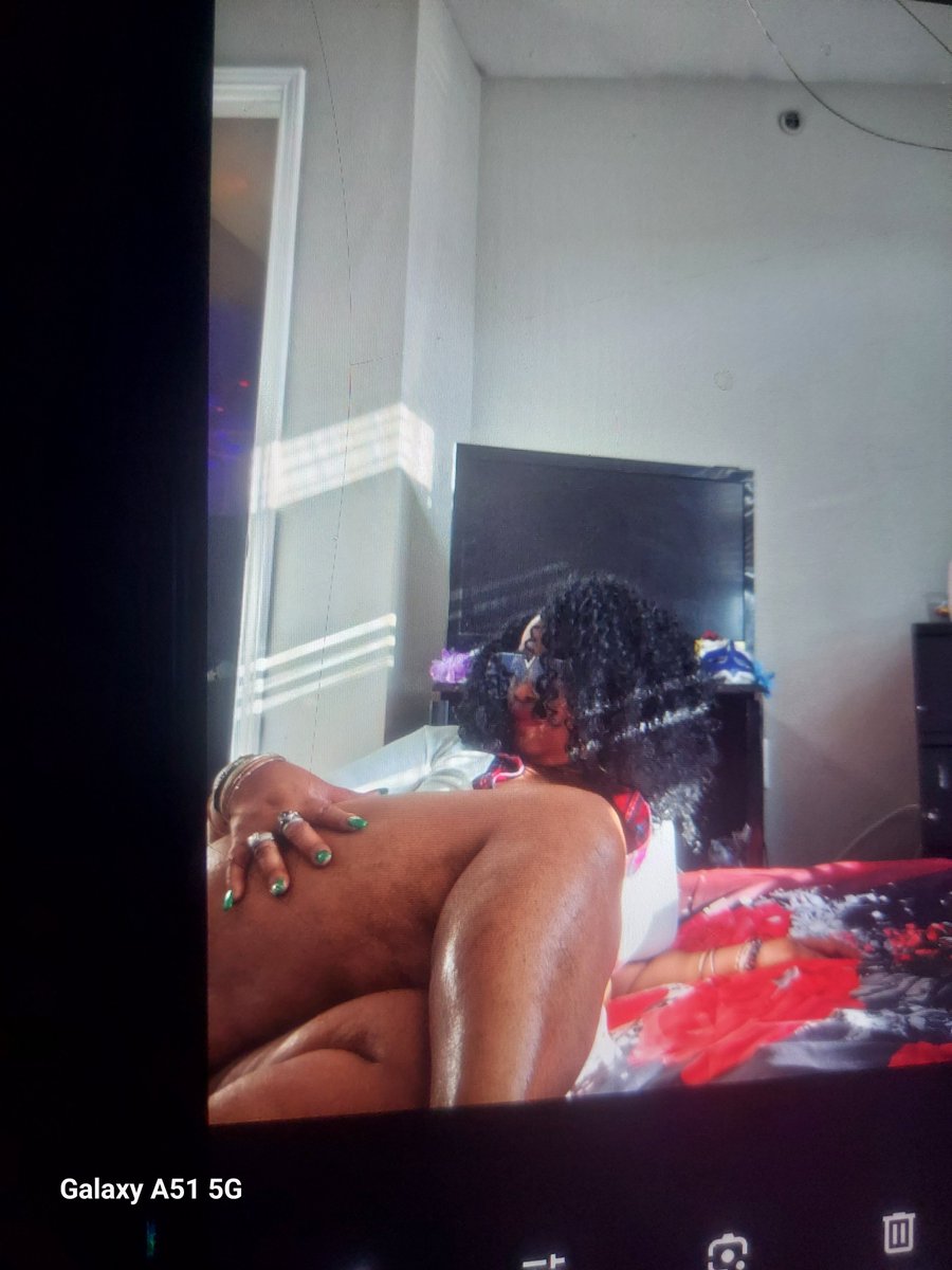 Goddescheyenne's tweet photo. Happy vday  cash app $theGoddesslove22 https://t.co/fxuCwcU79W  kik mistressicesthick https://t.co/PduJDBxchE