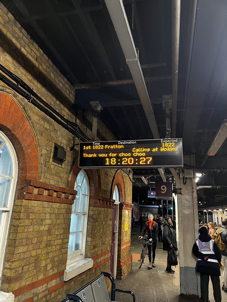 TomStroud's tweet photo. “Thank you for choo choo” 🚂😂
@claphamjct @railsouthwest @swtrains_watch https://t.co/BVBmKskMgR