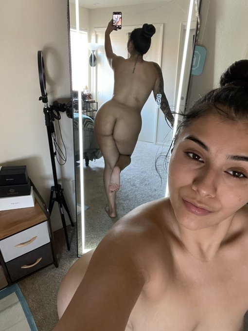 Happy Valentine&rsquo;s Day ❤️ https://t.co/pb3gMHWOkz
