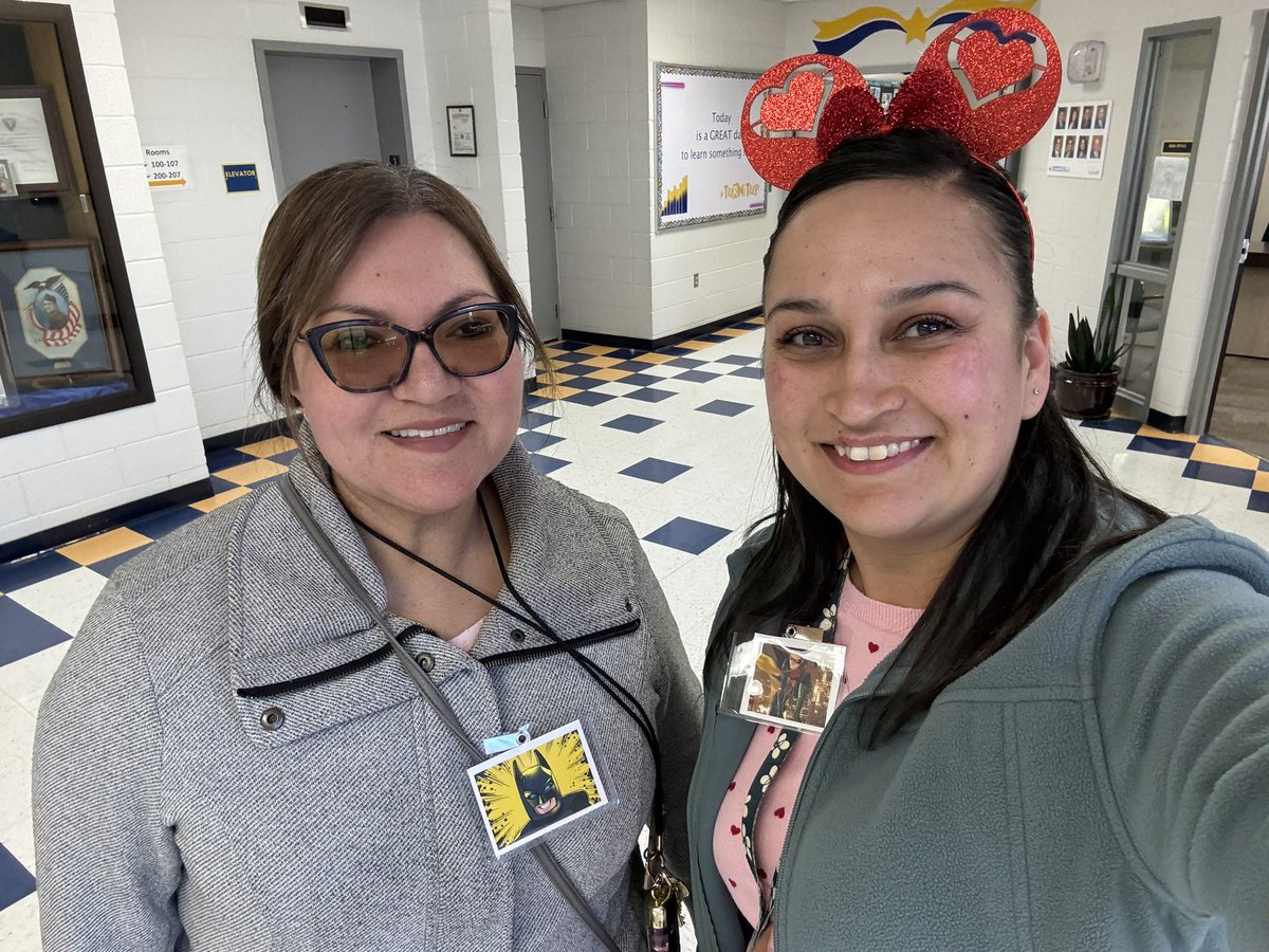 Christina Gonzalez (@cgonzalez_lces) on Twitter photo I found my match! Batman and Robin, DC the House that Batman built. ๐Happy Valentineโs Day everyone! ๐โญ๏ธ๐
<a href="/LChavez_ES/">Brenda Mills</a> I found my match! Batman and Robin, DC the House that Batman built. ๐Happy Valentineโs Day everyone! ๐โญ๏ธ๐
<a href="/LChavez_ES/">Brenda Mills</a>