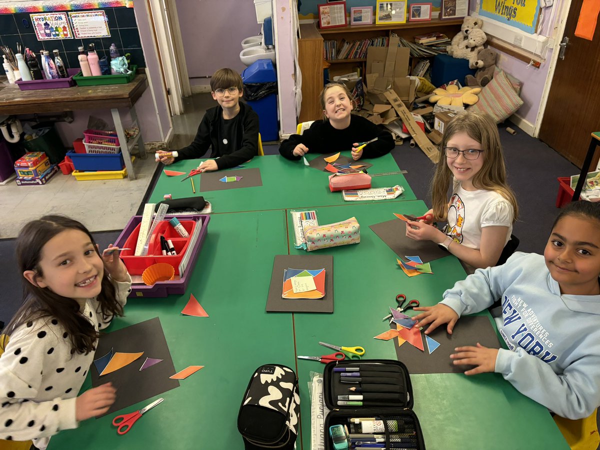 Mrs Froy tweet media