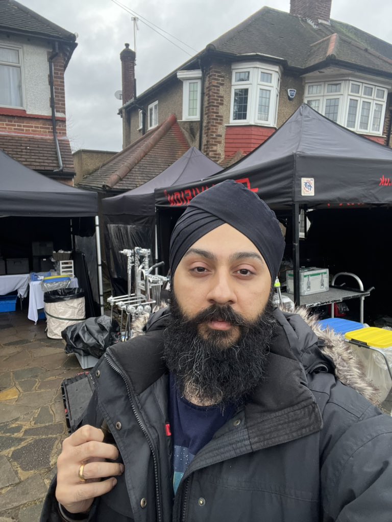 SunnyOsahn's tweet photo. And I’ve just wrapped! My third UK tv commercial as an actor! 🔥🔥🔥

Listen, Netflix &amp; BBC &amp; Amazon &amp; AppleTV directors, you NEED a Sikh guy like me in your show. Trust me. Just book me! 

#actor #sikhactor https://t.co/ZKSaTfRotx