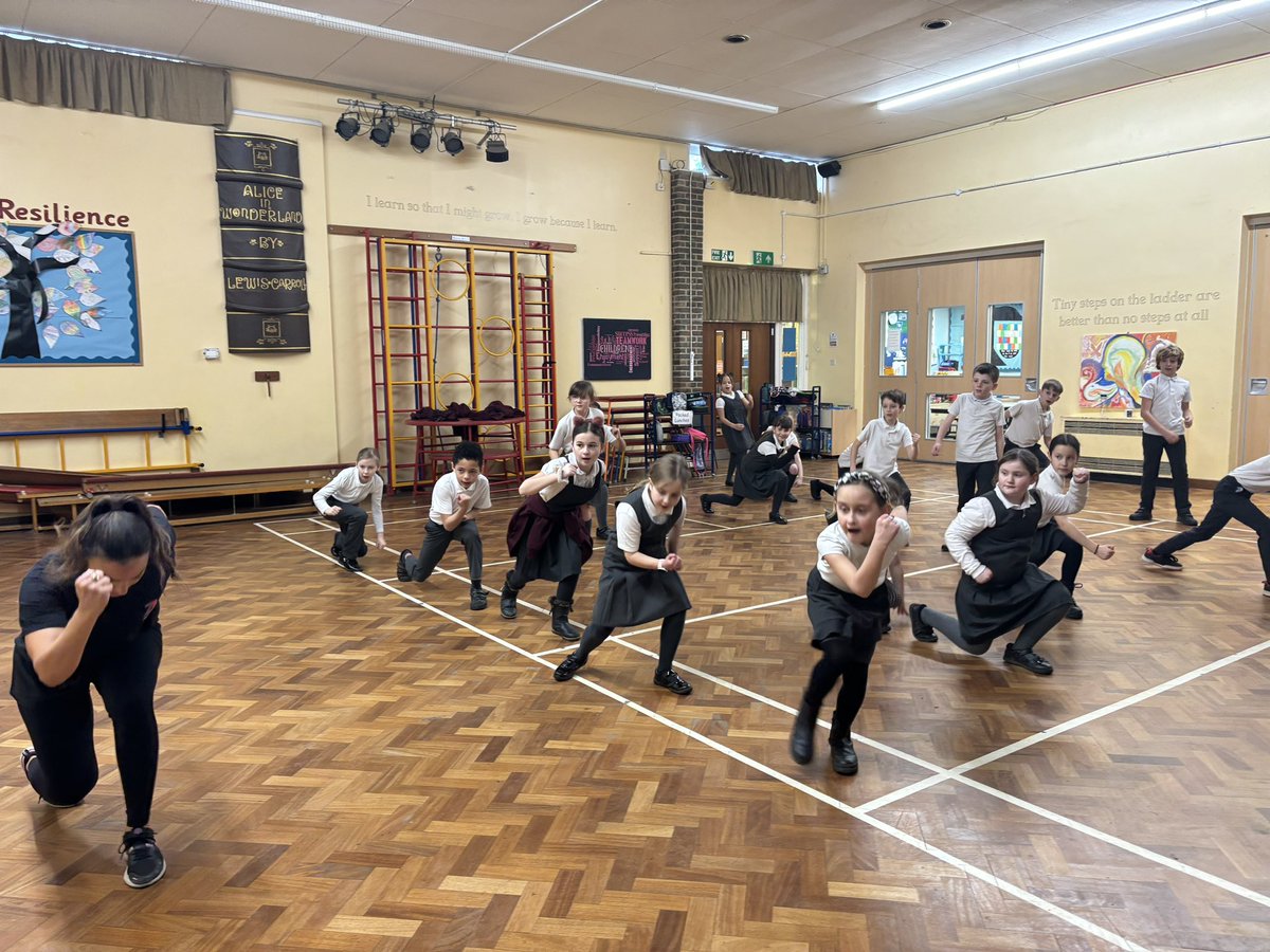 Mrs Froy tweet media