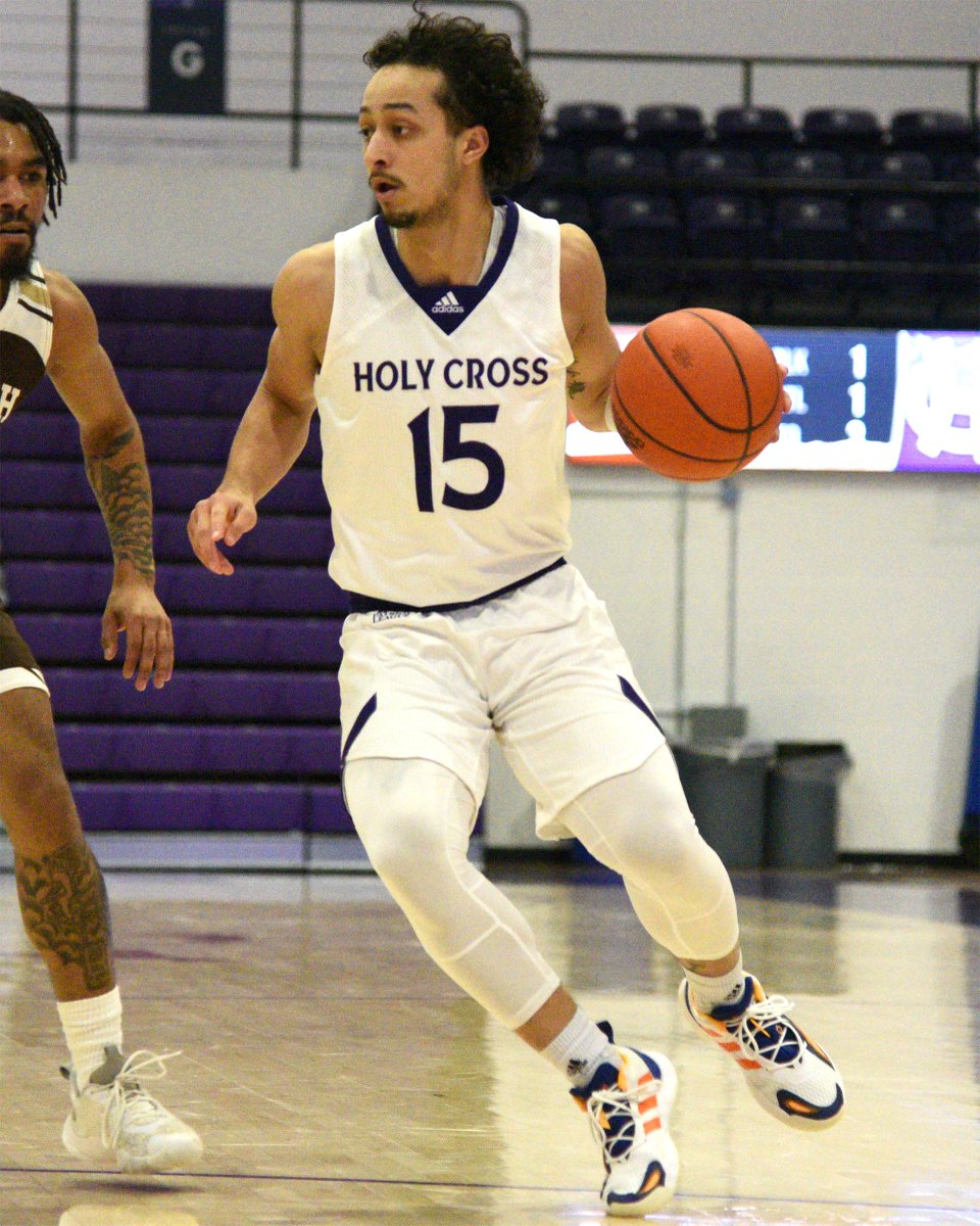 HCrossMBB's tweet photo. From Queens, N.Y., #10 Jade Tse!

🎟️ https://t.co/Uoin3AuLGe

#GoCrossGo | @c4three https://t.co/ECHKURNyZj