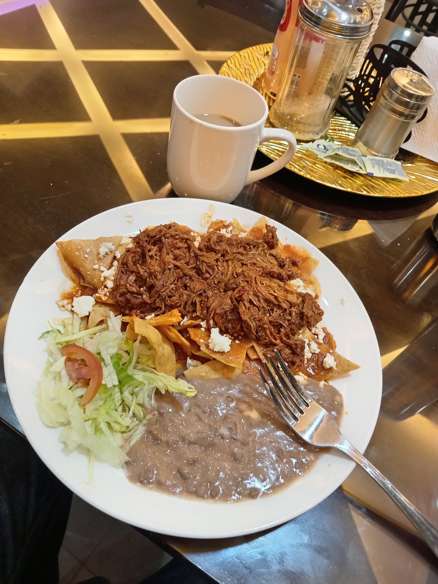 melosdoy's tweet photo. Almuerzo, pero lo que esperamos es el postre 😎🤤😎🤤 https://t.co/KCSKXQeZ1w