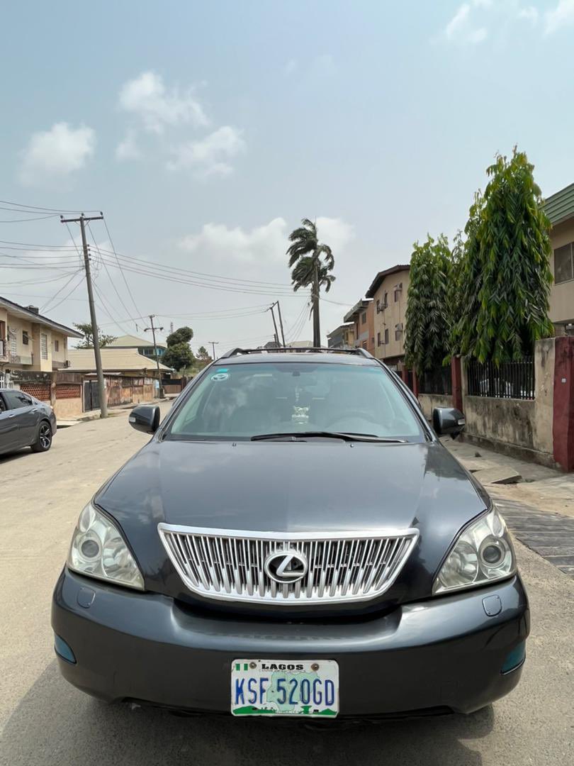 mr_geff1's tweet photo. 2005
RX330
Registered 
Buy and drive 
Price:6.6M https://t.co/g5XREtZekt