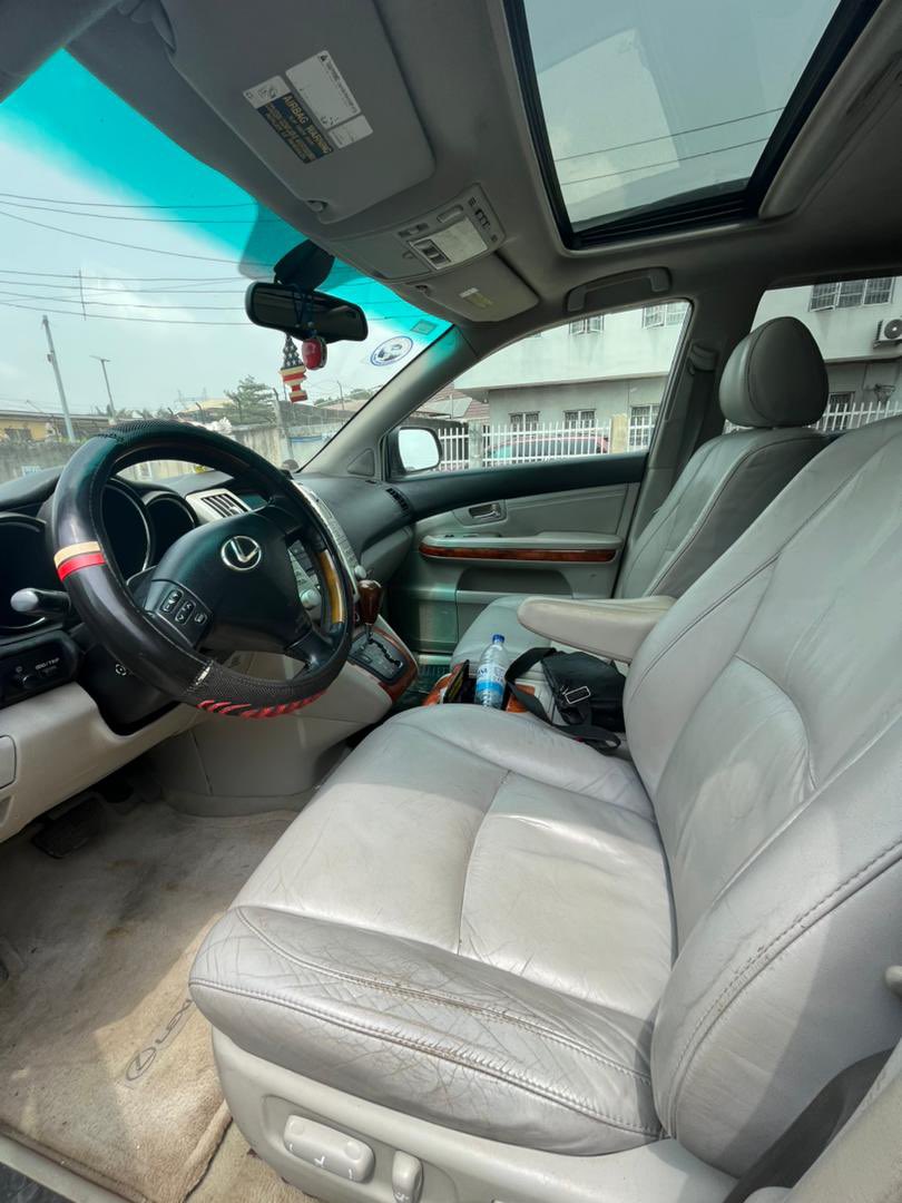 mr_geff1's tweet photo. 2005
RX330
Registered 
Buy and drive 
Price:6.6M https://t.co/g5XREtZekt