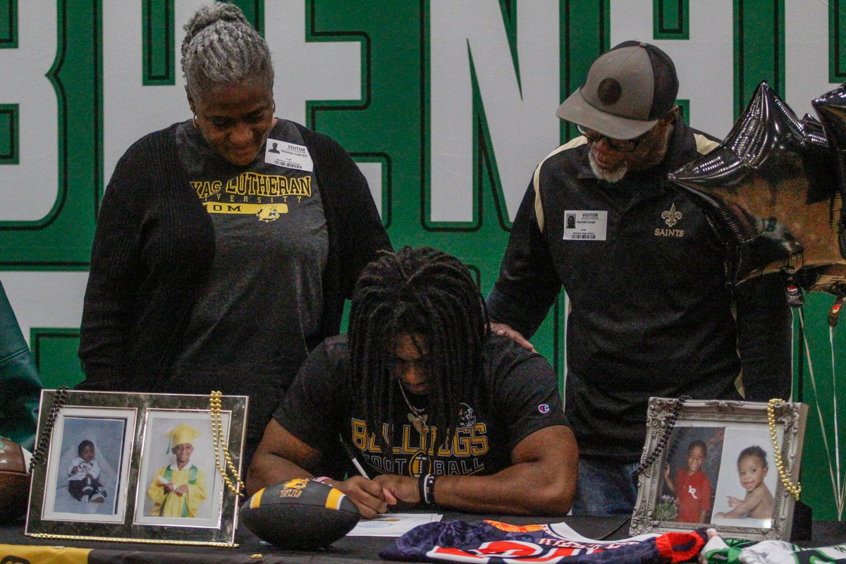 HodellSports's tweet photo. Here are a few photos from this afternoon's signing ceremony featuring John Rigsby (@JohnRigsby__) and Miguel Rodriguez.

Story from both signing ceremonies and thoughts from all four signees is coming in tomorrow's edition of The Banner-Press. https://t.co/aFR449UwbS