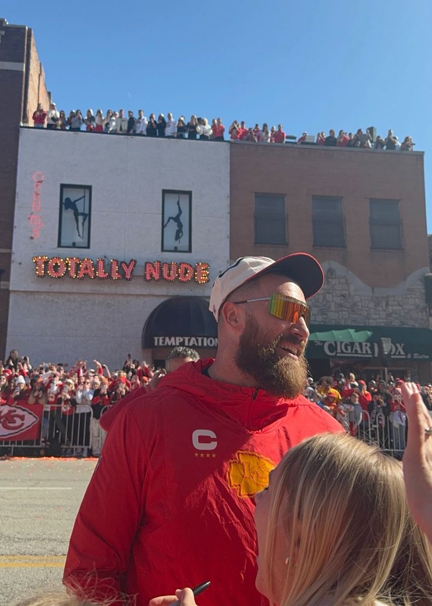 JacobMorley's tweet image. What a shot.