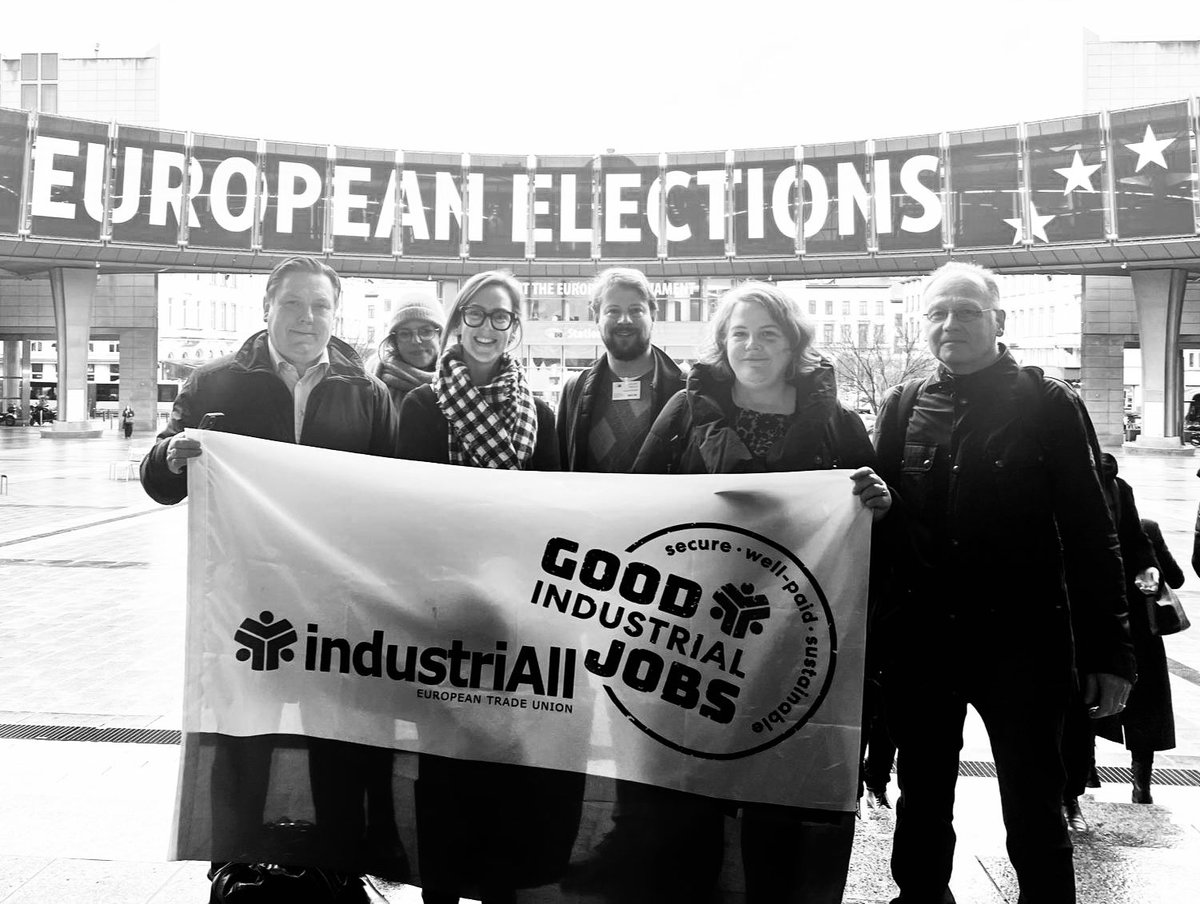 🇪🇺calling for an EU strategy for the #steel sector at the @Europarl_EN today. Steel workers can’t wait and we need action now! Strong industrial policy plus responsible behaviour by companies needed for a #JustTransition. #SteelNeedsEuropeNeedsSteel