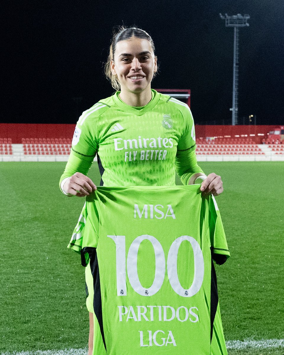 🧤 1️⃣0️⃣0️⃣ 🧤 💫 ¡A por otros cien! 💚 @marisabelrr1 #RealFootball | #LigaF