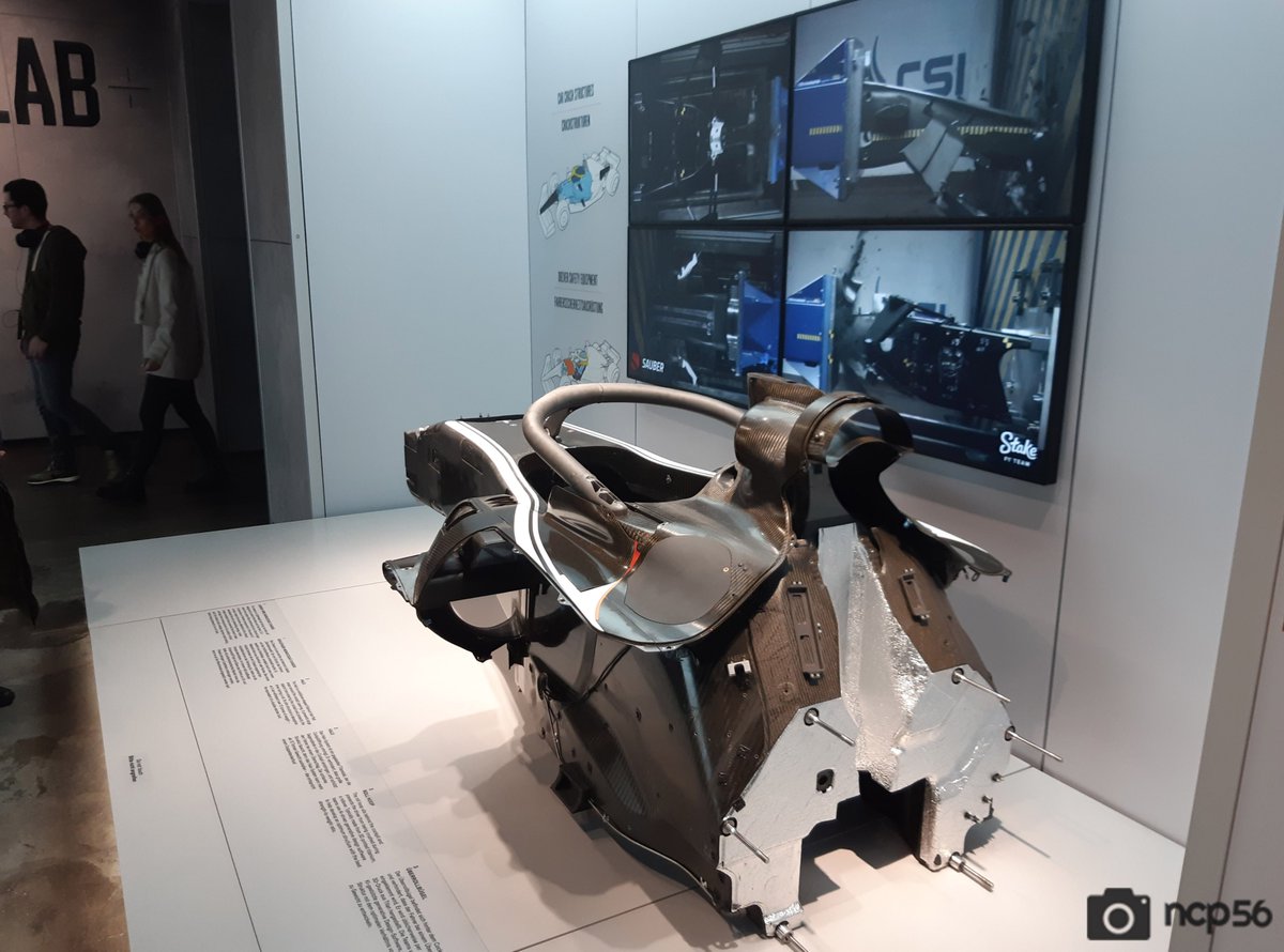 ncp56's tweet photo. Fazit zur @F1Exhibition in Wien:
Für den Eintrittspreis von 34,90€ etwas zu dünn (nur 6 Boliden), auch wenn gewisse technische Einzelheiten gut erklärt wurden. Hinzu kam die lächerliche Auflage, als "normaler Besucher" weder mit Kamera noch mit Blitz fotografieren zu dürfen
@F1 https://t.co/zU5pHLAHkp
