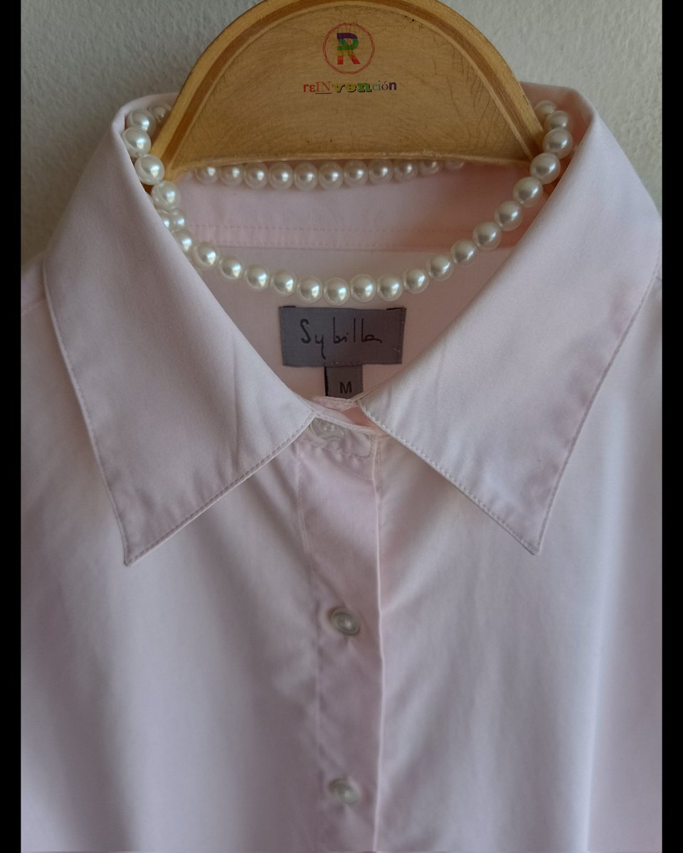 ReinvencionRopa's tweet image. Una blusa básica de algodón es algo que no te debe faltar, consigue esta hermosa blusita #Sybilla en color palo rosa. Está disponible en talla M a tan solo S/. 17 👀
Recuerda que envíamos a todo el Perú 🇵🇪