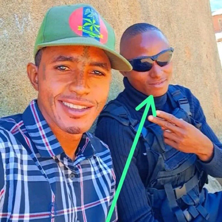 visegrad24's tweet photo. BREAKING:

Nigerian police have arrested Bello Musa @Preach_DGospel 

He’s a Muslim Fulani man who converted to Christianity and was proselytizing among Fulanis.

He was attacked by gunmen who killed his bodyguard (green arrow).

The police then arrested Musa on no grounds

🇳🇬 https://t.co/86ebLk0xgY
