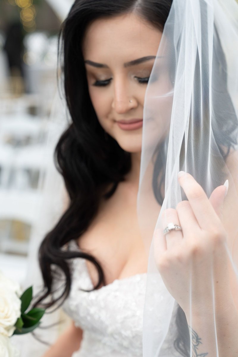 TimMeyerVisuals's tweet photo. 📸 Some shots from Beth and Kevin tying the knot in Vegas! 🎉 Capturing these special moments was truly an honor. Congrats to the newlyweds! 🥂🎲 https://t.co/edaVaMkNwu