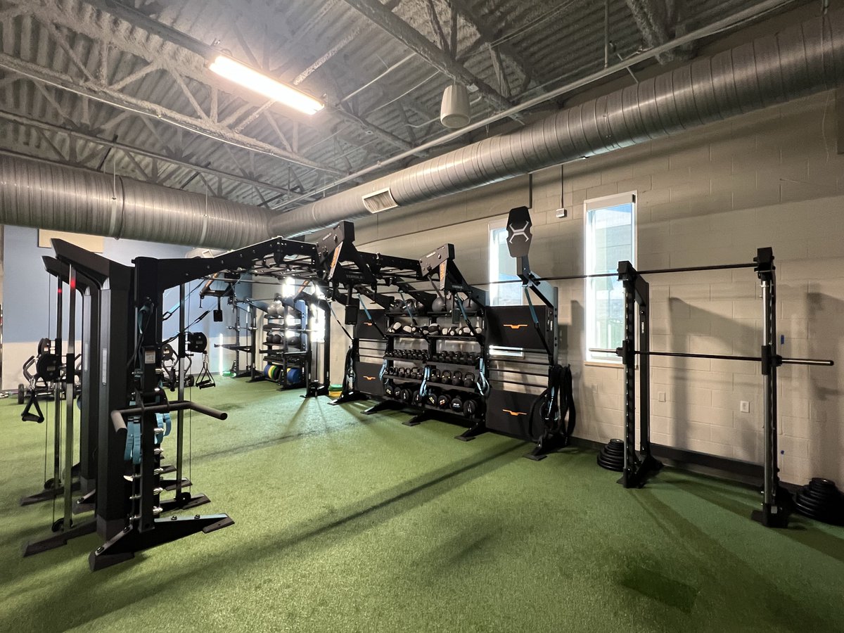 TorqueFitnessHQ's tweet photo. Redefining Spatial Adaptation & Function💥
The YMCA of the Pikes Peak Region @@ppymca trusted Torque to execute this project and with thoughtful design, we were able to reimagine & redefine what was once an underutilized & underperforming turf space.
#torquefitness #torquetank https://t.co/Qit6wBeM0G