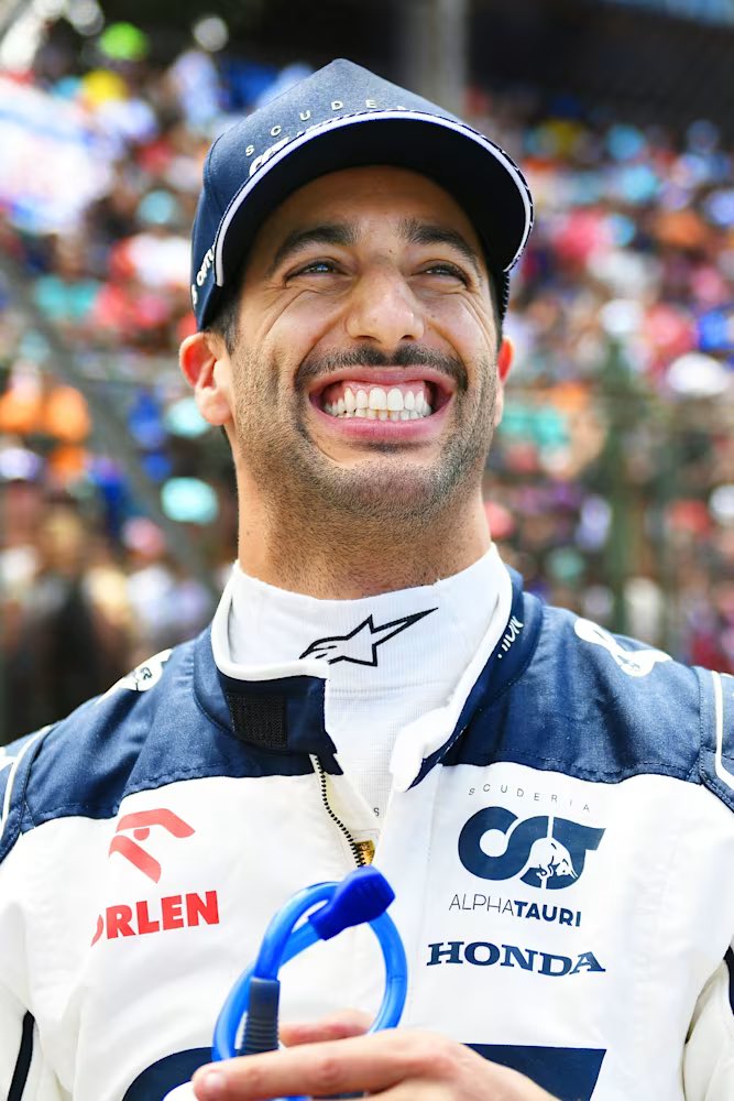 Whoops 😆 <a href="/danielricciardo/">Daniel Ricciardo</a>