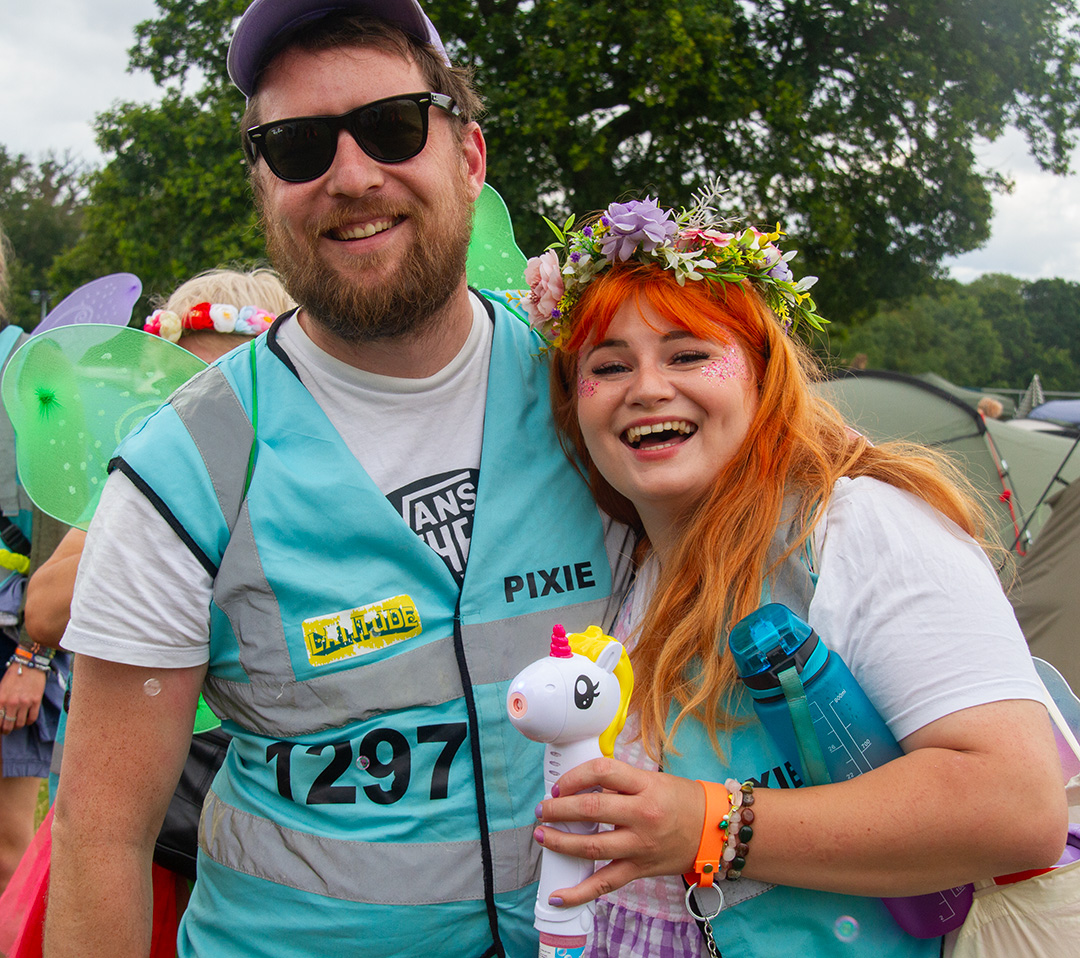 Couples who festival together stay together 💗 When you sign up to volunteer, if you and your SO list each other's names in your PAAM Profiles we guarantee you'll have the same shift pattern, which means more time to enjoy the festival together! ✨ @LatitudeFest