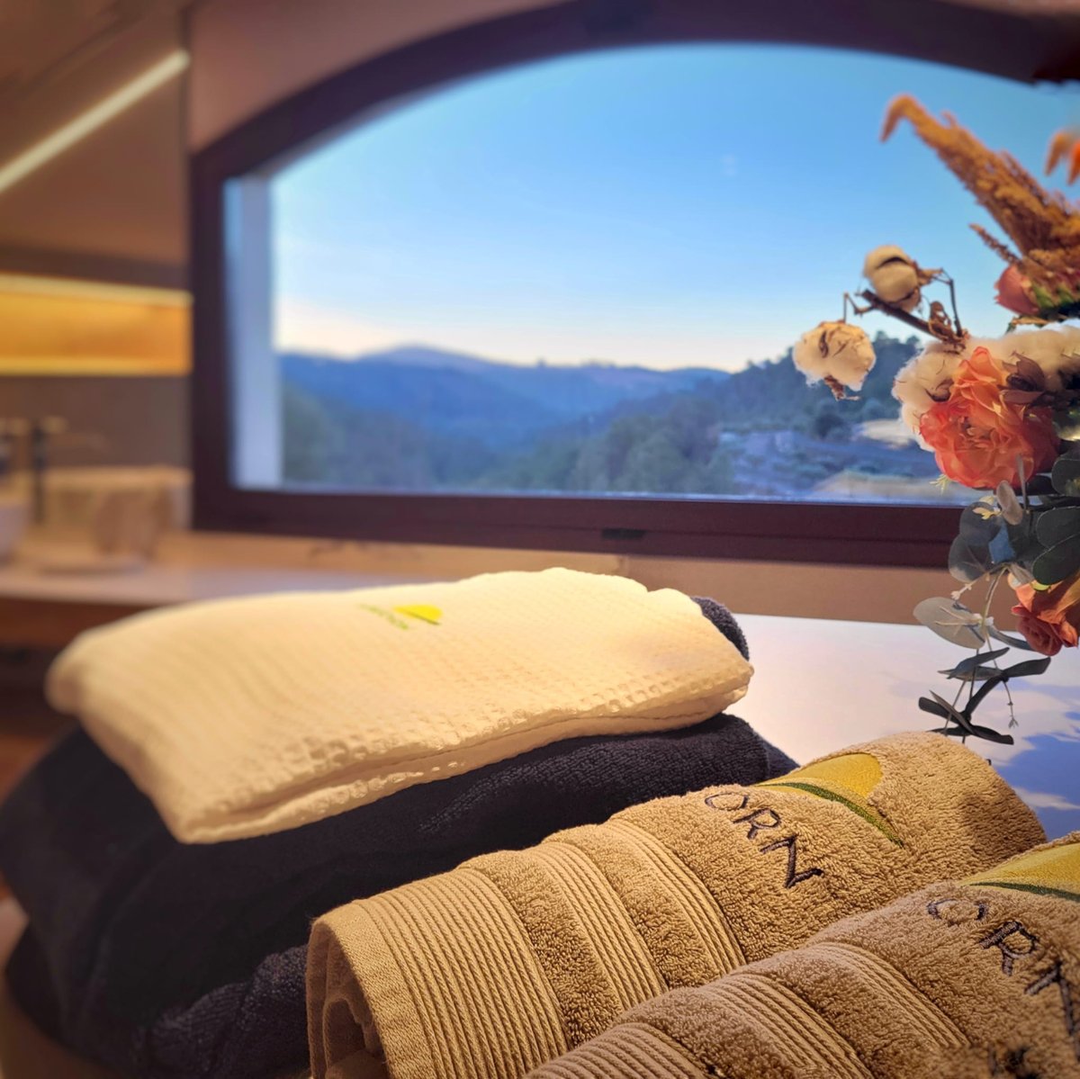 Necessites un cap de setmana de desconnexió? Vine a gaudir del Bages! 

📍 Casa Migjorn
08269 Palà de Torroella

olimigjorn.com/ca/lloguer-vac…