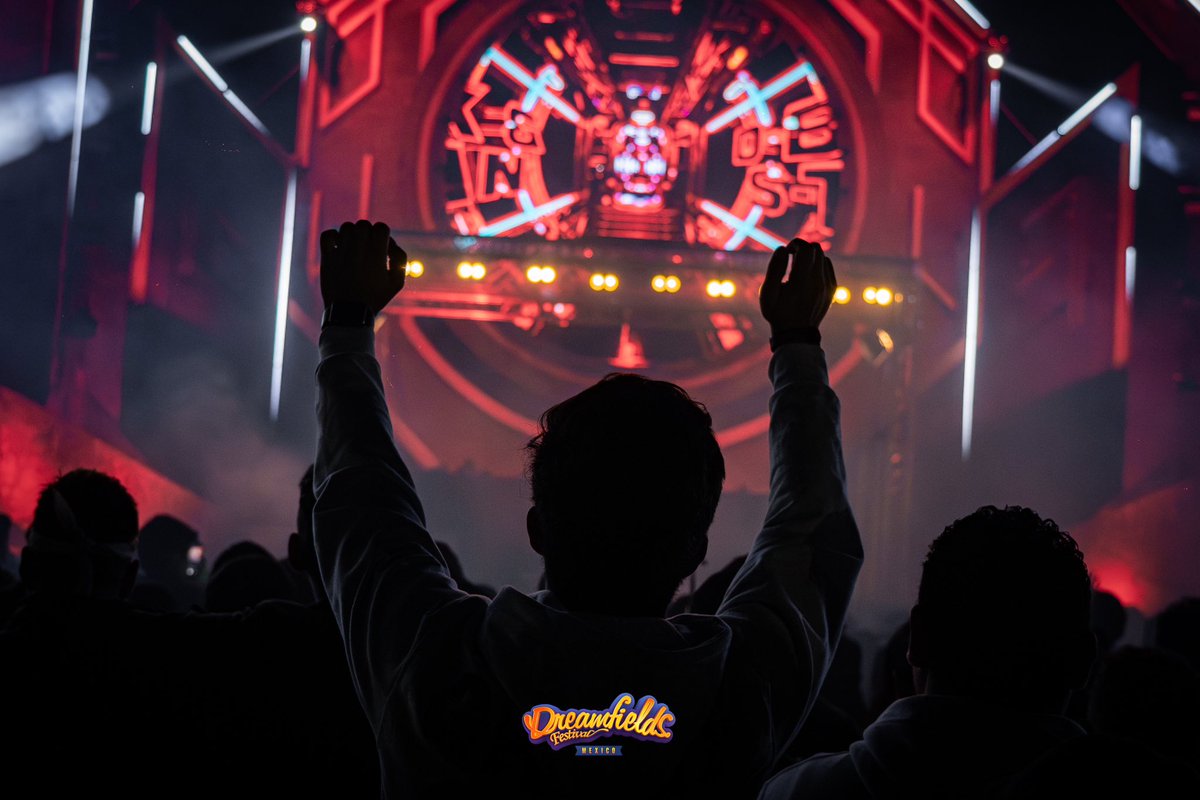 Dreamfields_mx's tweet image. Con amor todo es posible ¡Feliz día dreamers! ♥️

#EvolutionOfLove #DreamfieldsMexico #ElectronicMusic #MusicFestival #Techno #Trance #Psytrance #Hardstyle